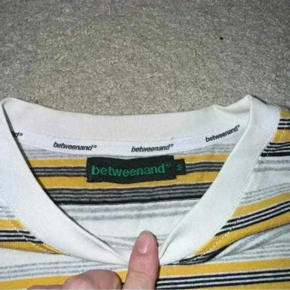 🔥Betweenand Striped Long Sleeve Shirt Medium Yellow Black White Splatter Design - Picture 4 of 8